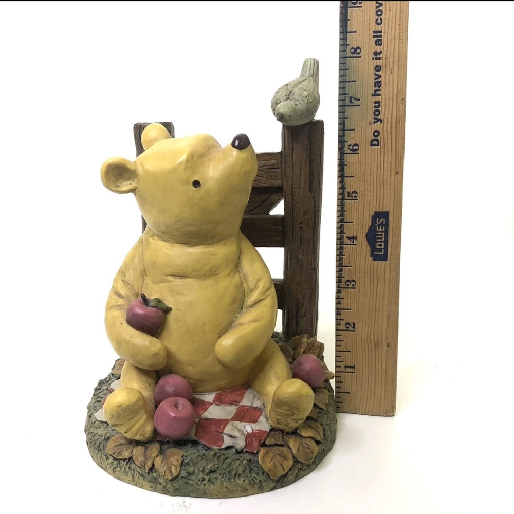 Classic Pooh Michel & Co Porcelain
Winnie the Pooh & Apples Figurine